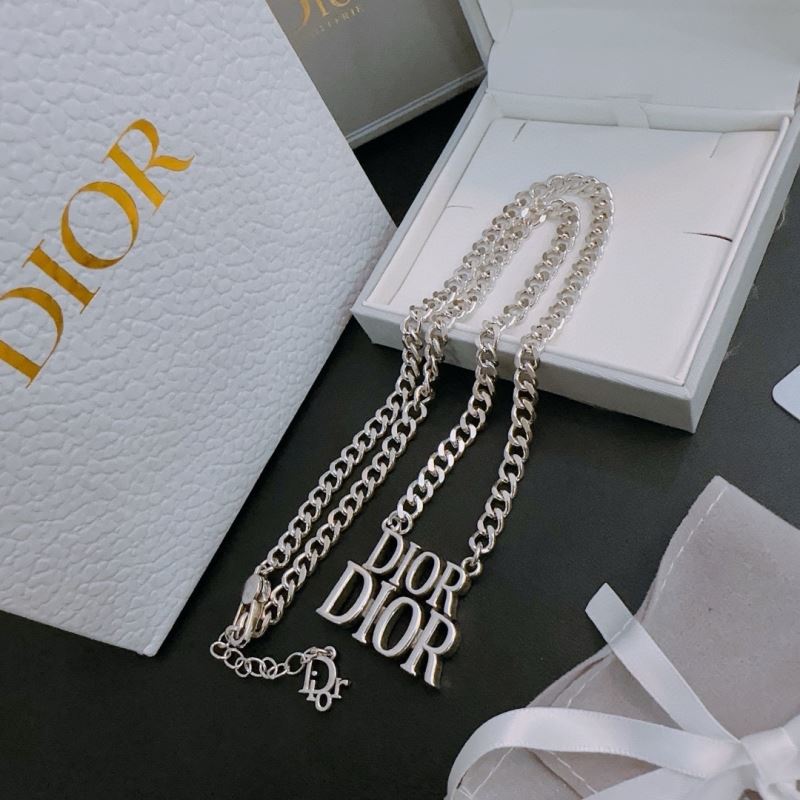 chr1st1an D10r necklaces